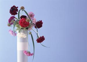 ステンドグラスの取り付けを行う会社